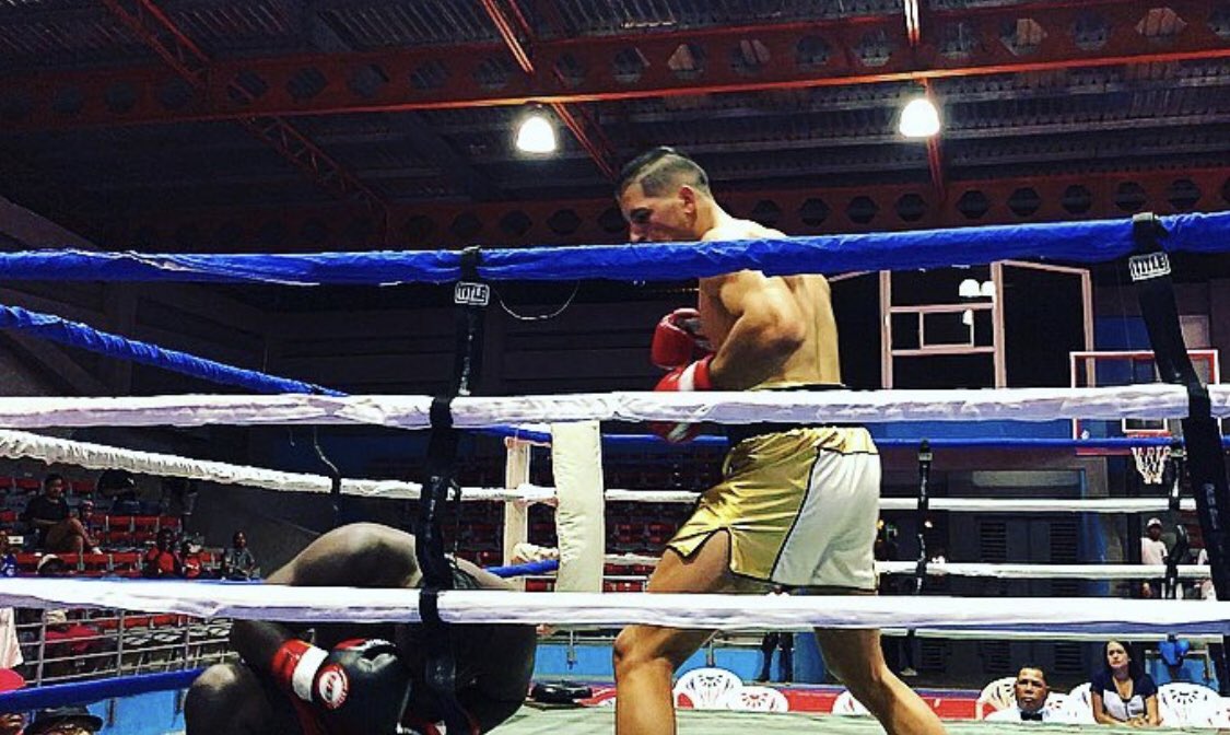 WC_Boxing's tweet photo. 55 sec Knockout win 🥊#WhiteChocolateBoxing https://t.co/lbZ6XA2fdT