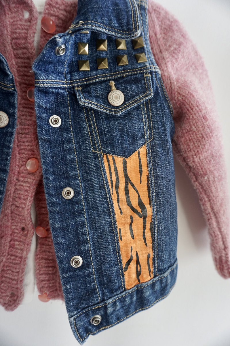 bigbluedenim's tweet photo. ROAR! Transition your kid’s winter look into spring with loads of layers!! I love the orange and pink contrast of this look; cool, cozy and totally original 🐯💕 #roar #tiger #painteddenim https://t.co/o29ZSvYd5a