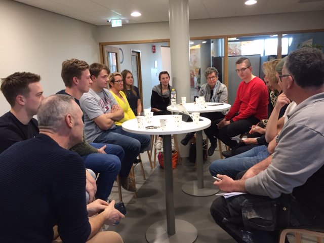 MarkiezaatColl's tweet photo. Onze SKILLS-toppers maken kennis met elkaar en hun begeleiders nu de finales in de RAI volgende maand plaatsvinden. #stf19 #rocwb https://t.co/r9CUCnXlx0