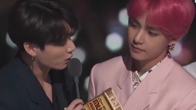 Taehyung has always been there with Jungkook, he’s the one pushing him to be out of his shell from the very beginning! So look at him being the proud boyfie wverytime Guk is accepting an award! #vkook  #kookv  #taekook 