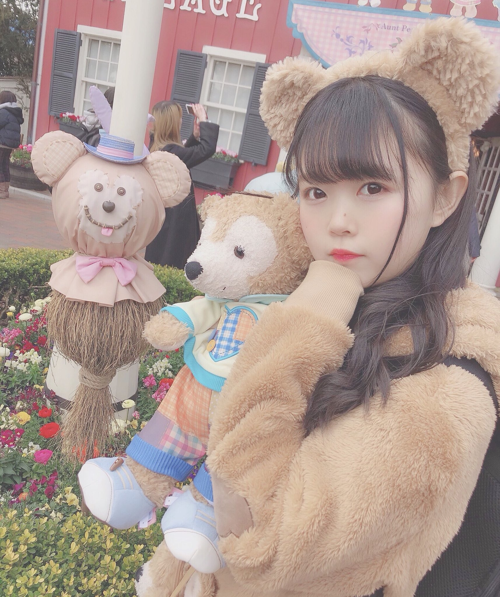Twitter 上的 森かのん 今日は 社長に時間をいただいてメンバー同士でディズニーに行かせていただきました ほんとに感謝してますありがとうございます 未だに 脳内夢の国です あいかとまわった たくさん写真撮った ディズニー ディズニーシー
