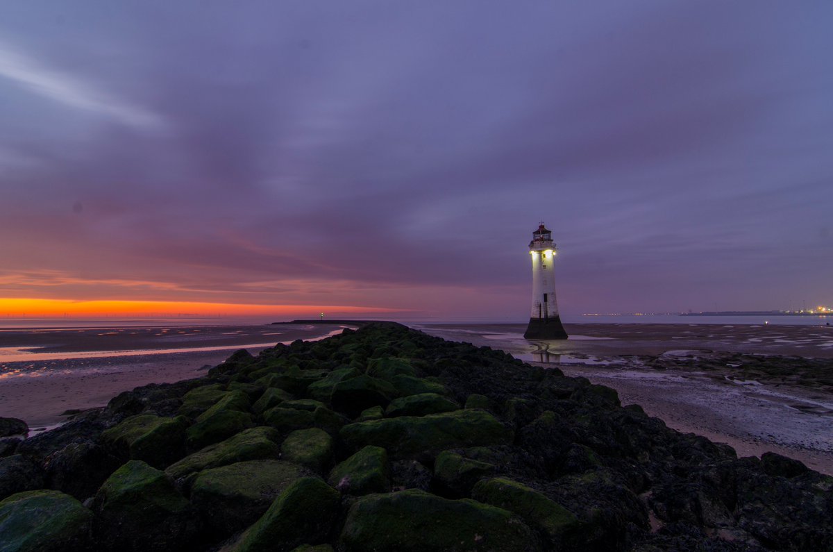 Kurt__roberts's tweet photo. new brighton sunset on saturday #gmb #newbrighton #newbrightonlighthouse #newbrightonbeach #bbcmerseyside #bbcmerseysideweather #bbcweather #photography #nikon #nikonphotography #sunsetphotography #scousescene #wirral #explorelpool https://t.co/VRmALQIvYn