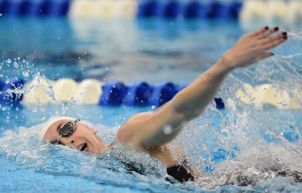 USASwimming's tweet photo. Happy birthday to National Teamer Gabby DeLoof 🎉🎉 https://t.co/wFPB7jGKc2