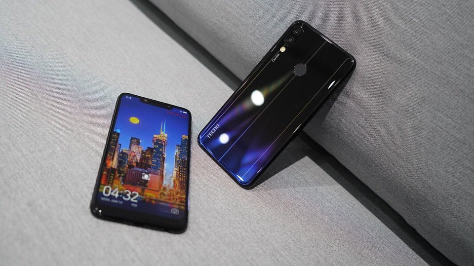 TECNOMobileMali's tweet photo. Le #Camon11Pro est plus qu'un téléphone, c'est une perle dotée d'une technologie de dernière génération qui est l’intelligence artificielle #AI et d'une camera selfie de #24MP. Rendez-vous dès aujourd'hui dans nos boutiques afin d’acheter votre #Camon11PRO
#TECNO_Mobile_ML https://t.co/iqBq52YuiQ