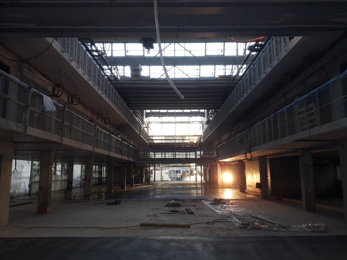 benoit_furet's tweet photo. Passage au chantier du Pôle Interdisciplinaire dédié aux Cultures Numériques de @UnivNantes avec @NantesMetropole qui ouvre en septembre... #vivement_que_ça_ouvre
On y fera du #digital de la #robotique de l' #IA de la #creativite avec @CentraleNantes @lecolededesign #isite_next https://t.co/SfK6cYOGav