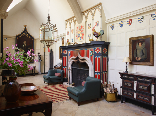 StonorPark's tweet photo. The Gothic Hall used to be twice its current size but Thomas Stonor (1797-1881) divided it to create a Drawing Room and provide more space for entertaining as he was to stand for election as an MP shortly after Catholic Emancipation. #stonor #catholic #gothichall #entertaining https://t.co/LYm1yB6sTS