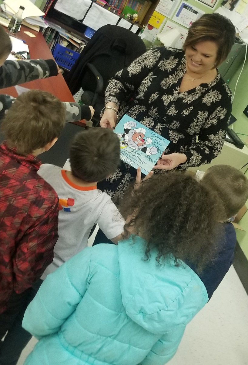 Went back to work this morning after the awesome <a href="/WSCruise/">WSCruise</a>. 🚢🧟‍♂️ <a href="/kharypayton/">Khary Payton</a> , my class was so excited to see the note that Cyborg had wrote to them! Thanks so much for taking the time!  ❤😊#TWD #teentitansgo