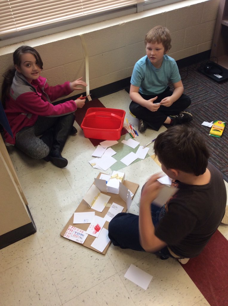 APurdyClassroom's tweet photo. @OGandE  and @DonorsChoose we are so thankful for your support in our classroom.   We are having a blast designing our STEAM White House to go along with our Storybook STEM units!  @brookebrownTOTB https://t.co/SQih62rYqC