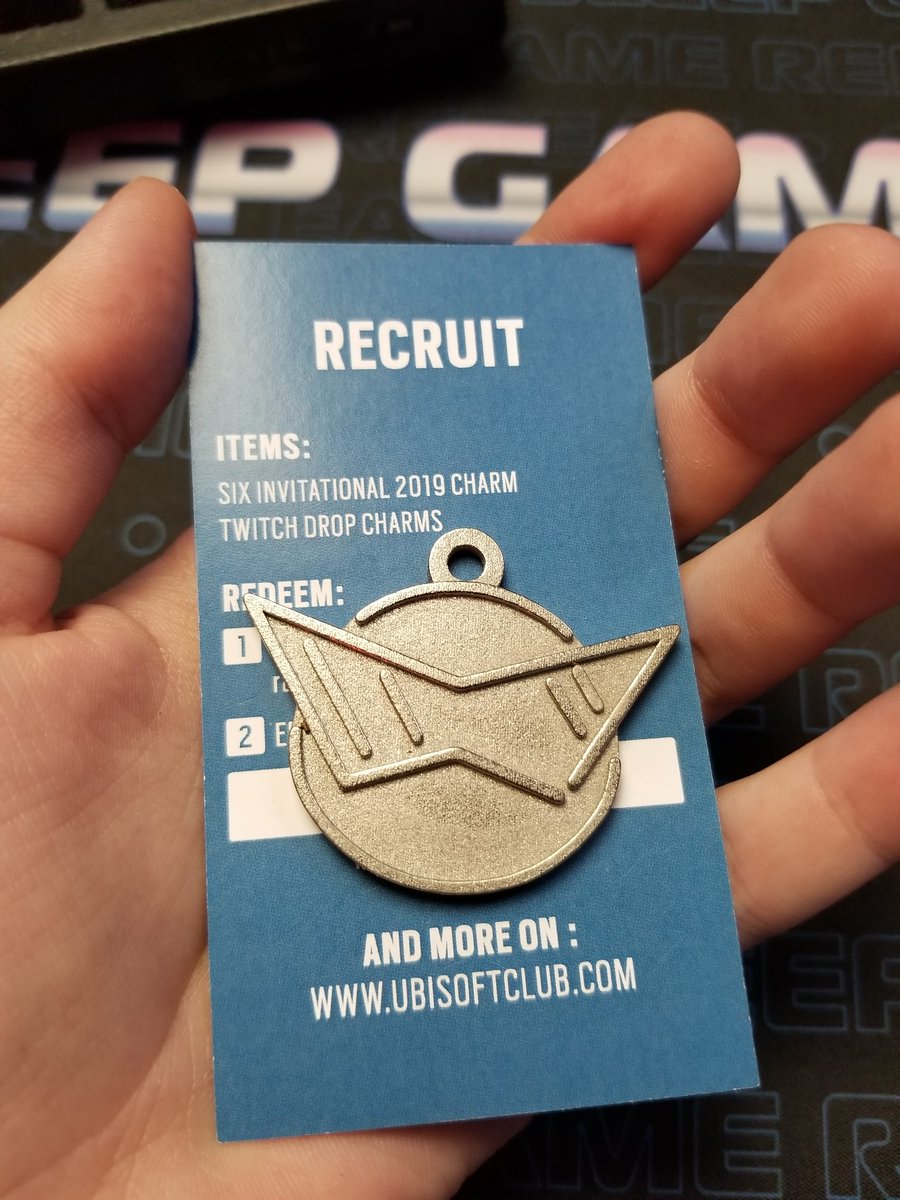 Sasslyn's tweet photo. For those that weren't able to go, I've got an extra #SixInvitational charm to give away!

RT and follow to enter, I'll roll the winner once I get back from vacation (March 12) 🌊🍻 https://t.co/MJoZykXTvS