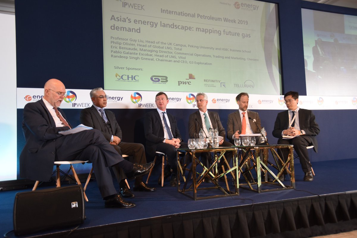 EnergyInstitute's tweet photo. Panellists from @Total, @cheniere, @vitolgroup, @HSBCUKBusiness school and  @G3Exploration discuss the outlook for Asia's energy future, including the prospects for #LNG costs in the region and potential #geopolitical disruptions on the horizon #IPWeek https://t.co/kos80x1jqo