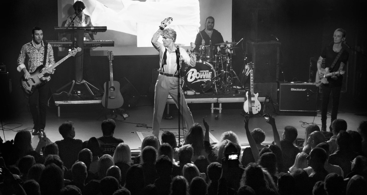 London #AbsoluteBowie Weekender at <a href="/HalfmoonPutney/">The Half Moon Putney</a> this May! Friday 3 May. 70s Show-&gt;&gt; bit.ly/AbBowie3May2019
Saturday 4 May. 80s to Blackstar Show-&gt;&gt; bit.ly/AbBowie4May2019
#Putney #BowieForever #BowieWeekender #londonevents

Pic: <a href="/robgolton/">R&J Photography</a>