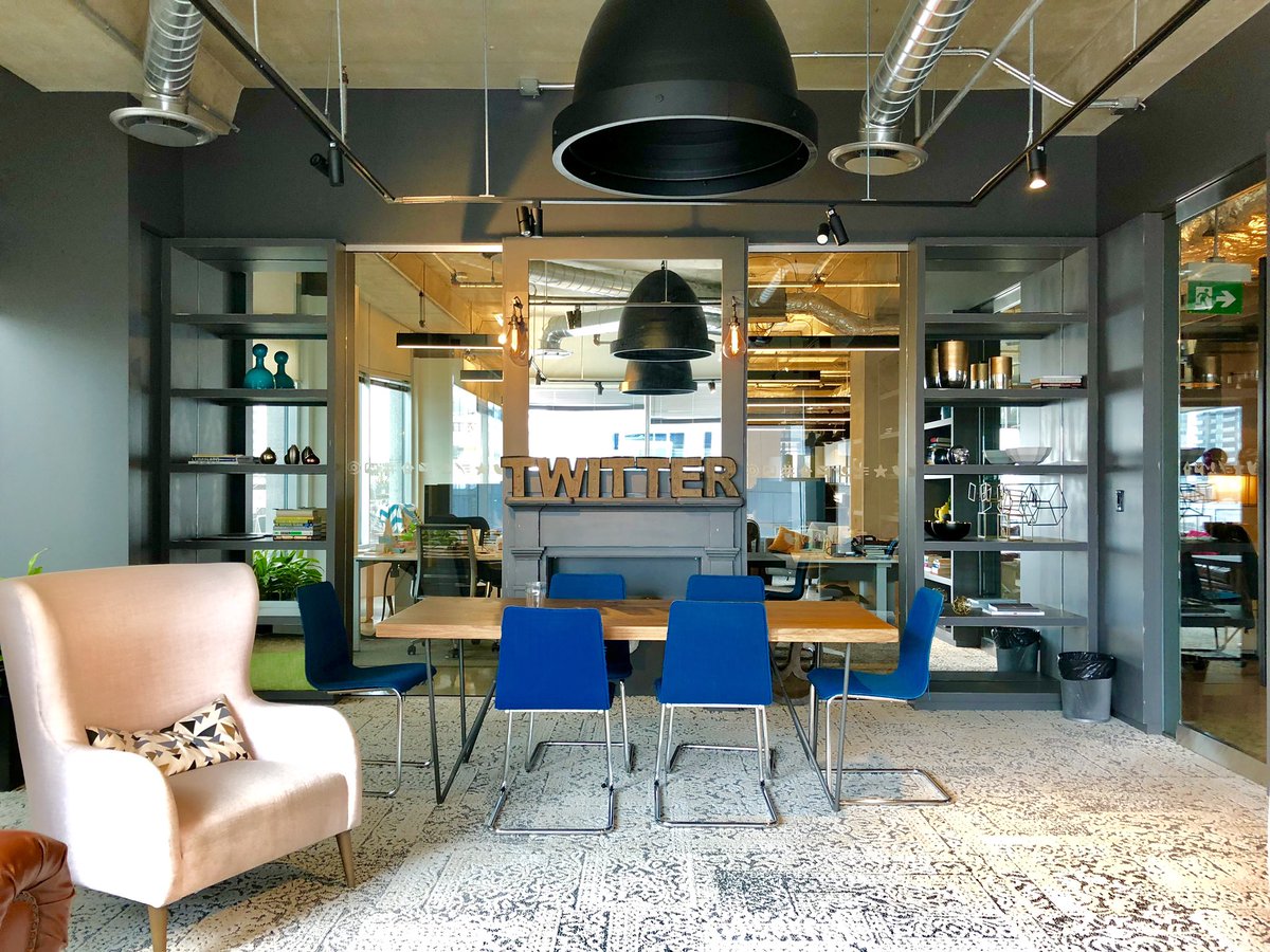 Littlelen1610's tweet photo. Thanks @ivanpehar for inviting us to a very cool office today! 🤩
#twittercanada #agencyvisit https://t.co/zevVkE0Wf8