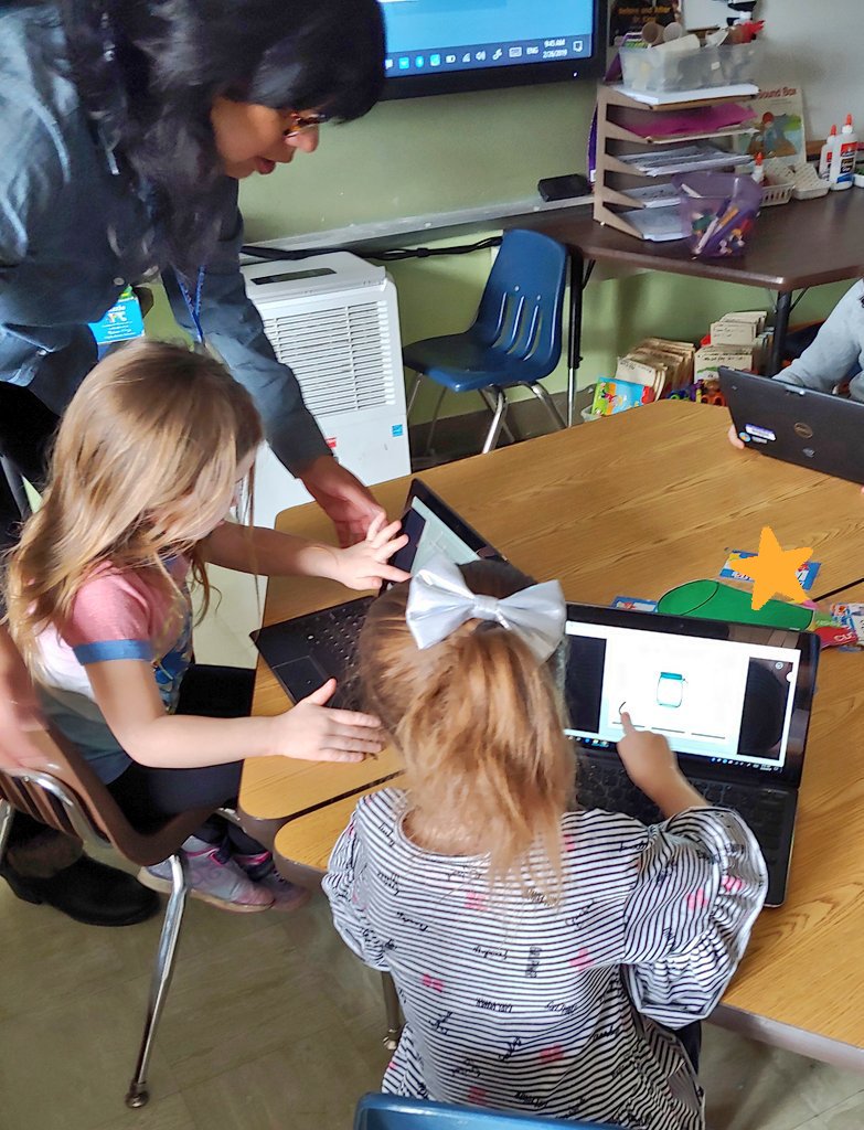 HVTechCoach's tweet photo. Practicing CVC words with Ms. Mobijohn's class using @nearpod 
#ppcsd https://t.co/I20KICBa4A