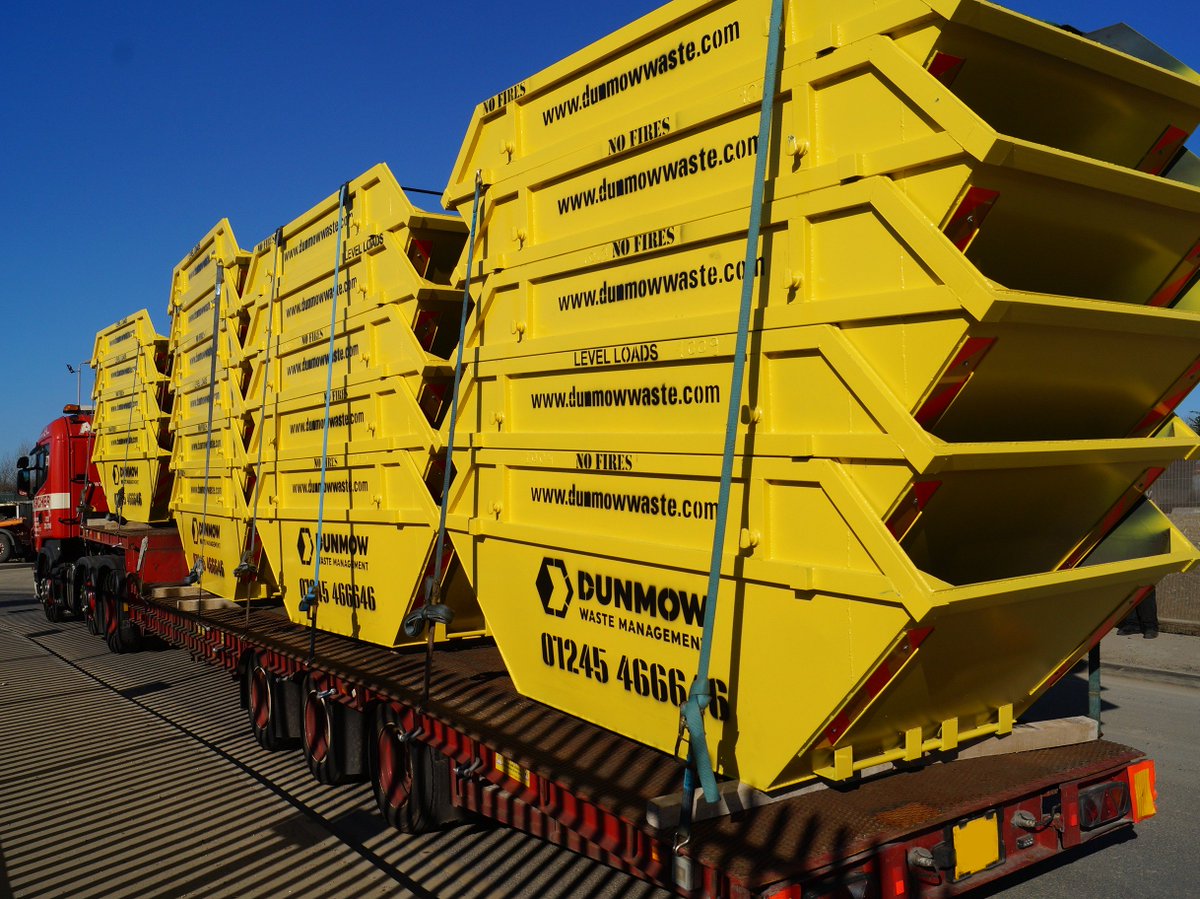 DunmowWaste's tweet photo. As the fastest growing skip hire company in Essex, what a perfect day to welcome another delivery of brand new Dunmow Waste 8-yard skips. ☀
These are now ready to be delivered to customers across the county! ♻
#SkipHire #ChelmsfordSkips #BuildersSkip https://t.co/ZKGJ8Kdmwo