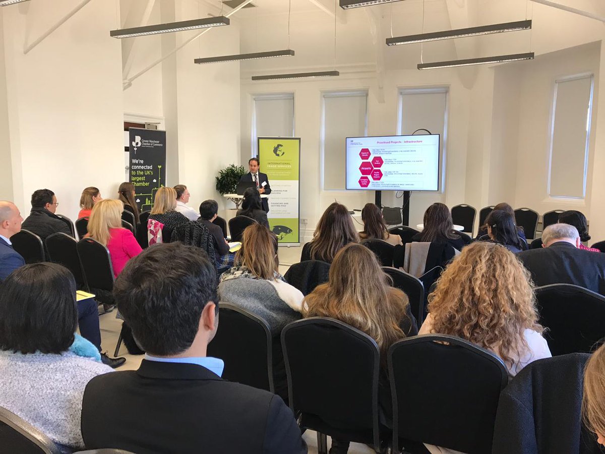UKinColombia's tweet photo. #UKBusinessInColombia | This week in Manchester, @gmchamber, #DITCol, #UKProsperityFund for Colombia, and @PROCOLOMBIA presented Colombia’s trade &amp; investment opportunities. The @YorkCocoaHouse shared their experiences of how is it like to work in 🇨🇴 🍫 https://t.co/Uv8cFMDBvS