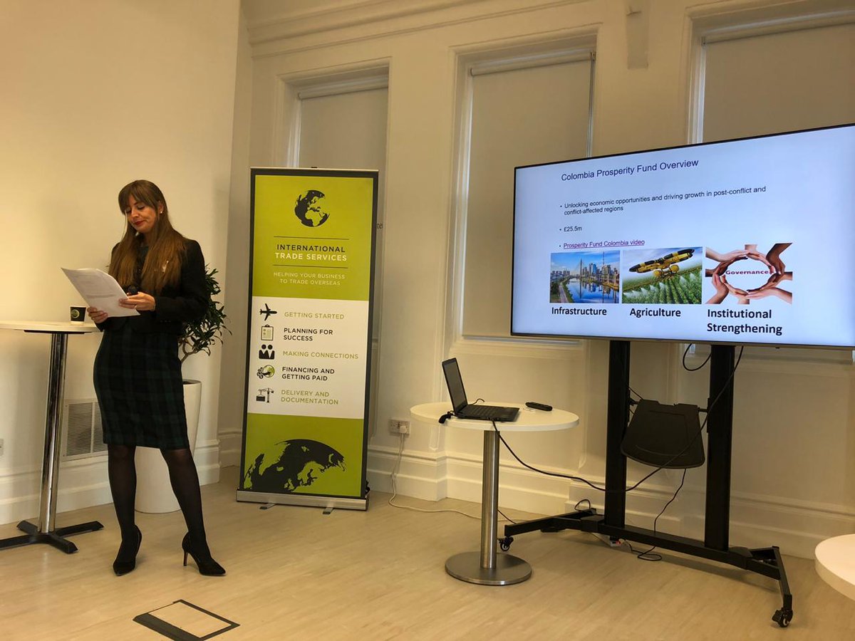 UKinColombia's tweet photo. #UKBusinessInColombia | This week in Manchester, @gmchamber, #DITCol, #UKProsperityFund for Colombia, and @PROCOLOMBIA presented Colombia’s trade &amp; investment opportunities. The @YorkCocoaHouse shared their experiences of how is it like to work in 🇨🇴 🍫 https://t.co/Uv8cFMDBvS