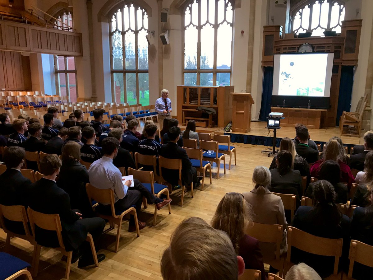 BSGeography's tweet photo. Fantastic talk on vulcanicity in New Zealand, a huge thank you to Richard Walker for returning back to @BedfordSchool to deliver it to such a large crowd! Thank you also to local schools for coming along to listen #GeogSoc #bedfordcommunity #highered https://t.co/Z8H6lZ14vF