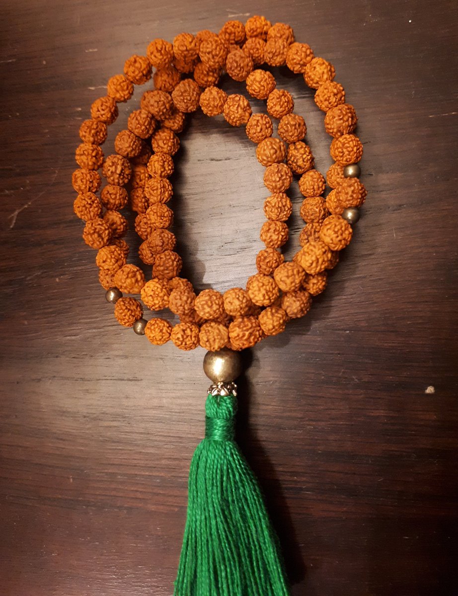 Japa mala de SEMILLA DE RUDRAKSHA

#MARTES DE JAPA MALA NUEV
➡️ ¿Te gustó? ¡Pide este Modelo! 💕
. 
#MartesDeMalaNuevoGaneshi
#VENTA #ENVIOSAMEXICO #ENVIOSALEXTRANJERO
. 
#japamala  #japamala108
#ROSARIOBUDISTA #budismo #mantras #meditación #consciencia 
#rudraksha
#CDMX #mexico