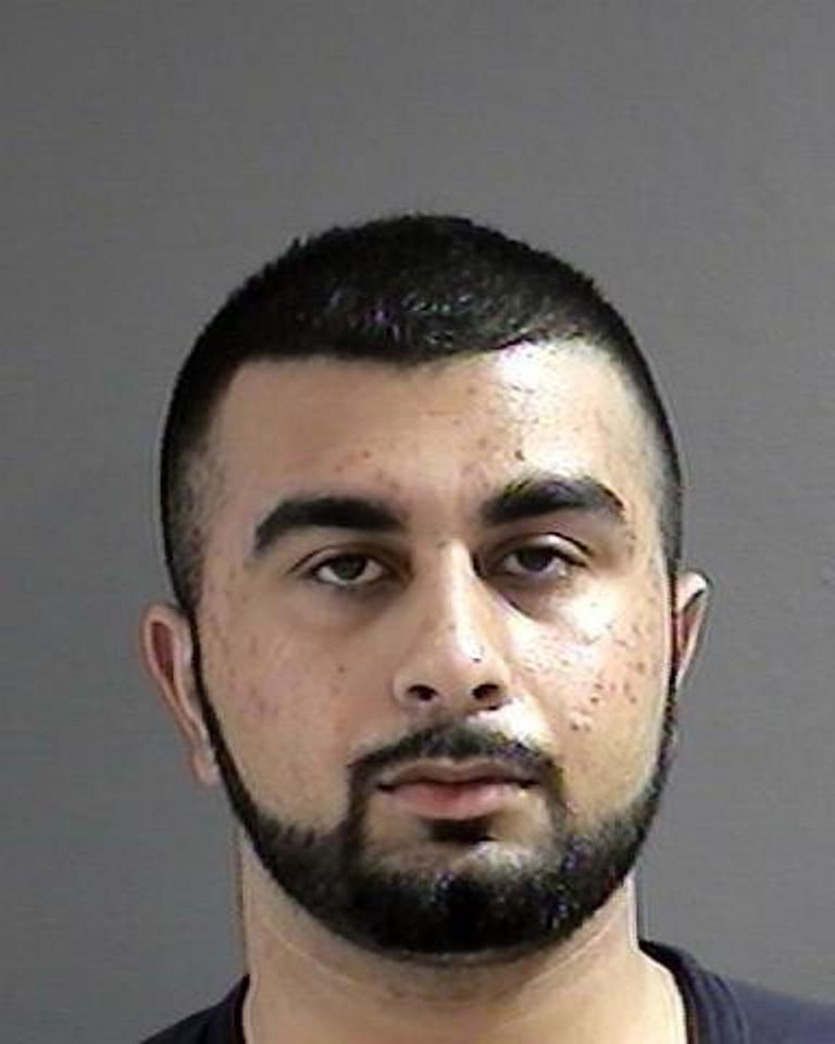 VancouverPD's tweet photo. Vancouver Police today announced additional arrests & charges against four men through Project Territory.
Moeen Khan, 22, of Surrey, & Pashminder Boparai, 30, of Abbotsford, are currently wanted on Canada-wide warrants. Pls call 911 if you see them. https://t.co/jXTrmFURBj #VPD https://t.co/Pe8TQkzlCk