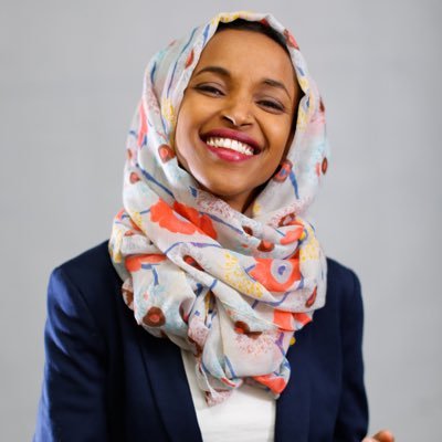 nathmaza's tweet photo. Cette femme voilée est Mme Ilhan Omar Elle est députée de la première puissance du monde qui domine la #France dans tous les compartiments 
En #France elle n'aurait ni le droit d'étudier ni de se baigner ni de faire du sport 
Pauvre Pays 
#Decathlon 
#Islamophobie 
#hijab https://t.co/8Xtkufb6VP