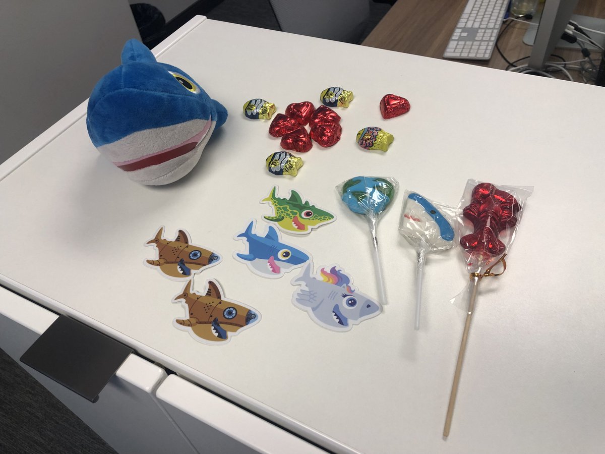 moveo's tweet photo. Weโre sinking our teeth into these sweet treats from our hosting provider @digitalocean. Thanks for the #DevLuv https://t.co/QM67X8ehcU