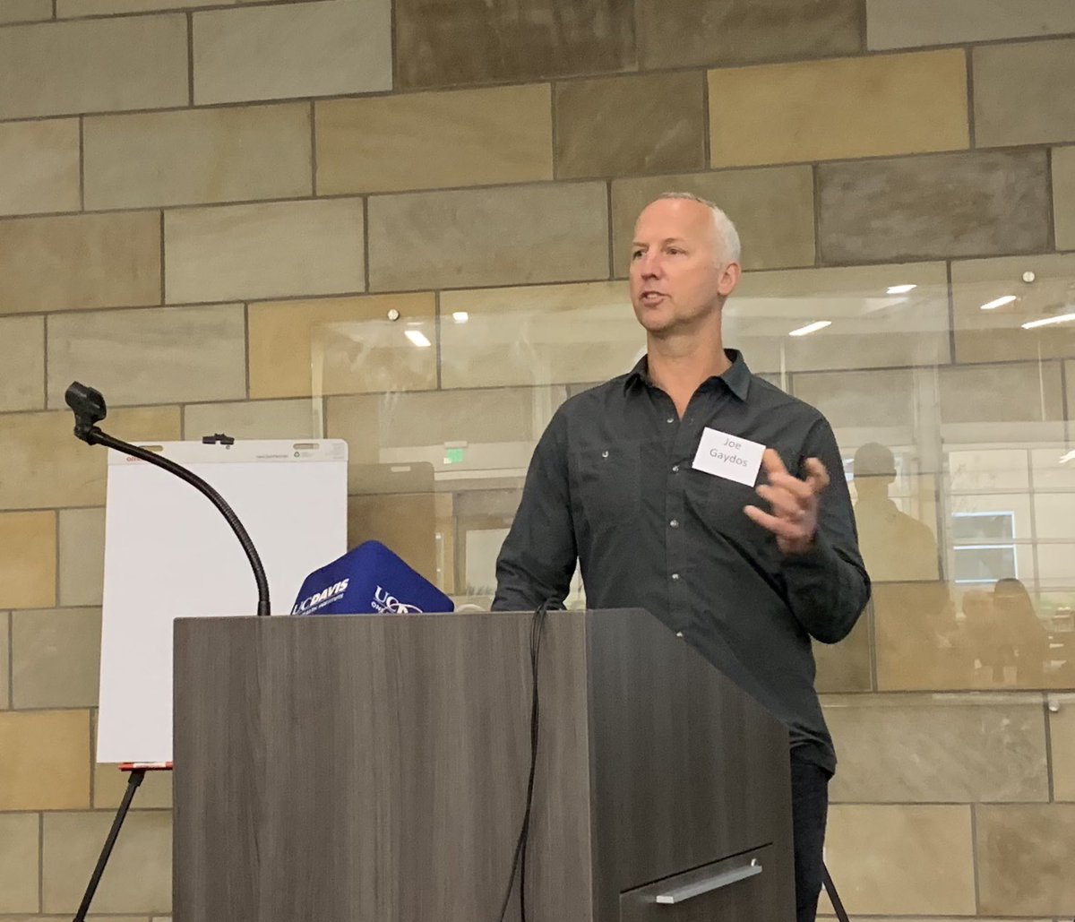 OneHealthUCD's tweet photo. Joe Gaydos, Science Director of @SeaDocSociety presents a talk on the impacts of forage fish depletion on seabirds, predatory fish, marine mammals...and everyone else. #AnnualOHI2019 #SalishSea https://t.co/k8ilORTbtE