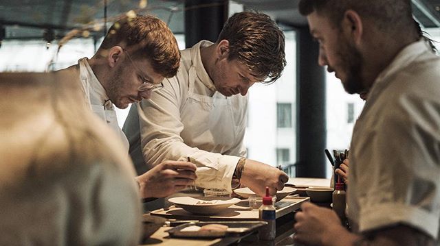 maaemo's tweet image. Service time. 📷 @tuukkakoski ift.tt/2TgMdsr