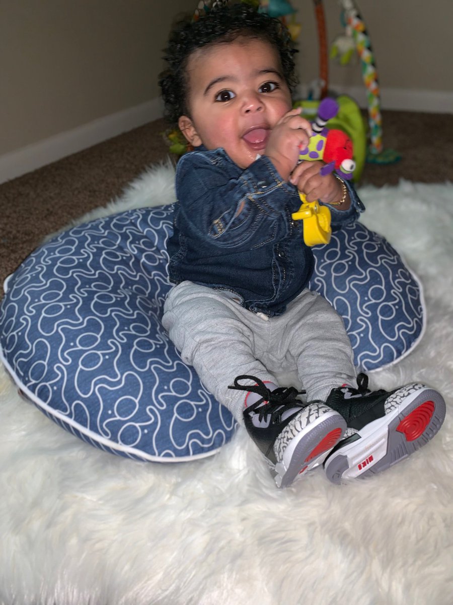 Ayooo_Chachi's tweet photo. This is who I live for 👧🏽👶🏻👩‍👧‍👦❤️ https://t.co/fugCshEuRc