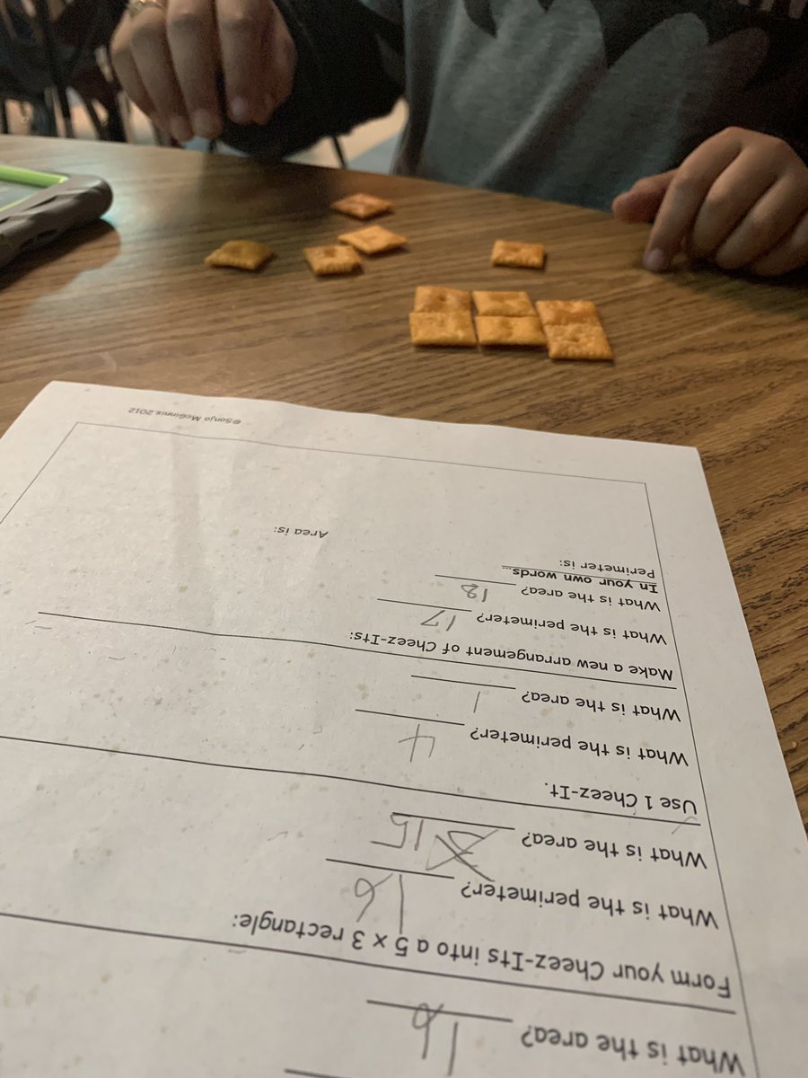 WeaverClass's tweet photo. Today we explored area and perimeter using cheez its, which were the perfect square units! #thirdgradefun https://t.co/sd5CnJkqi1