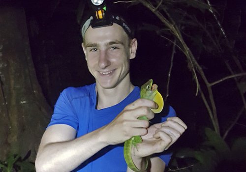 University of Toronto EEB (@eebtoronto) on Twitter photo When it comes to climate change, deforestation and species survival, research shows that elevation matters. Awesome work by <a href="/Luke_Mahler/">Luke Mahler</a> <a href="/LOFrishkoff/">Luke Owen Frishkoff</a> <a href="/GeorgeSandler_/">George Sandler</a>! <a href="/UofTNews/">U of T News</a> <a href="/researchuoft/">U of T Research</a> <a href="/UofTArtSci/">U of T Arts & Science</a> 🦎
news.artsci.utoronto.ca/all-news/comes… When it comes to climate change, deforestation and species survival, research shows that elevation matters. Awesome work by <a href="/Luke_Mahler/">Luke Mahler</a> <a href="/LOFrishkoff/">Luke Owen Frishkoff</a> <a href="/GeorgeSandler_/">George Sandler</a>! <a href="/UofTNews/">U of T News</a> <a href="/researchuoft/">U of T Research</a> <a href="/UofTArtSci/">U of T Arts & Science</a> 🦎
news.artsci.utoronto.ca/all-news/comes…