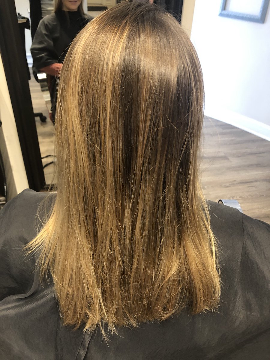 PureSalonInc's tweet image. From #Blonde to #Brunette we will have to ask her who really does have more fun?? 😉
#colortransformation #ColorAndCut #downtownarlingtonheights #ArlingtonHeightsHairSalon #365arlingtonheights #HairSalon