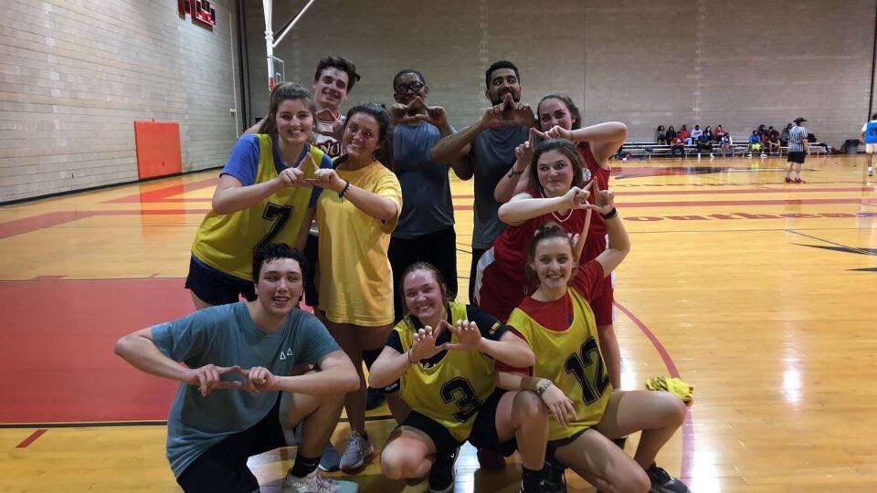 Our winning streak continued last night as we won the Co-Rec Basketball championship with the amazing <a href="/TriDeltaSEMO/">SEMO Tri Delta</a> ☝🏻🏆