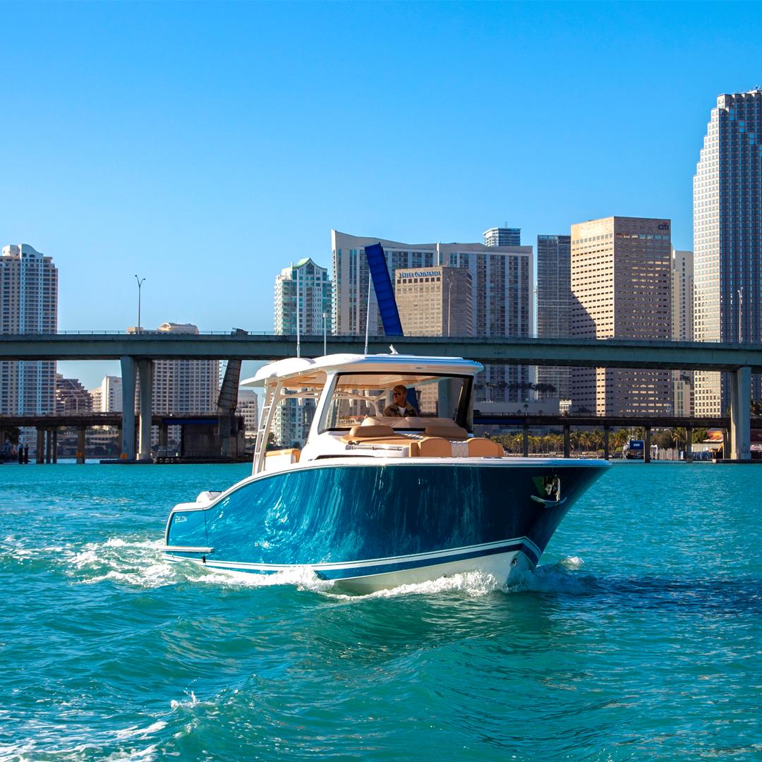 BelzonaBoats's tweet photo. With our 40cc you don't have to compromise luxury, entertainment, and fishability.
#boat #boating #boatingseason #luxury #fishing #miami #40cc #belzonaboats https://t.co/mTKoPpEUy5
