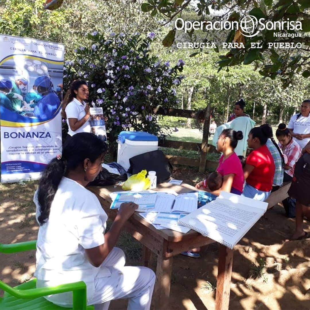 OSN_CPEP's tweet photo. Nuestra Coordinadora de Gestión en Bonanza, Dra. Bianka Gamboa, se reunió con 30 líderes del sector Cola Blanca de la comunidad Biltignia para impartir charla educativa sobre los diferentes padecimientos que atendemos y como obtener cita médica con los diferentes especialistas. https://t.co/jZRE8xXlMu