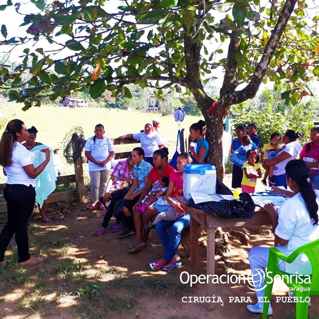 OSN_CPEP's tweet photo. Nuestra Coordinadora de Gestión en Bonanza, Dra. Bianka Gamboa, se reunió con 30 líderes del sector Cola Blanca de la comunidad Biltignia para impartir charla educativa sobre los diferentes padecimientos que atendemos y como obtener cita médica con los diferentes especialistas. https://t.co/jZRE8xXlMu