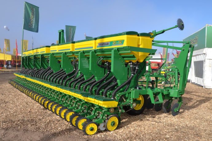 AgrofyNews's tweet photo. Tedeschi lleva una sorpresa a Expoagro https://t.co/GfLeMzuUgn https://t.co/O7XlU317x6