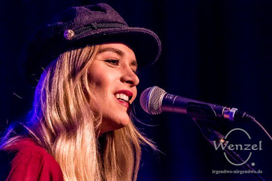 Haley Johnson – Konzert Volksbad Buckau irgendwo-nirgendwo.de/haley-johnson-…