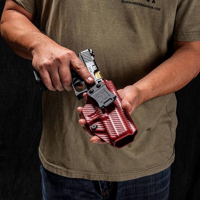 Tulsterholsters's tweet photo. Don't carry with just any ol' holster. Protect your pistol with a quality holster, a Tulster Holster! ⠀
⠀
Photo by @Down_Range_photography⠀ #tulster #kydexholster #igmilitia #gunsdaily #gunspictures #gunfanatics #defensemk #ar15news #weaponsda… https://t.co/9mJVtNGyFy https://t.co/hUeuateUkw