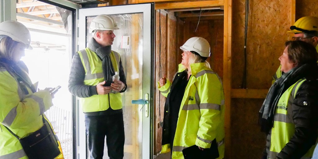 granddesigns's tweet photo. We are delighted to be partnering with @gravenhillbuild, the UK's most innovative self build and custom self build villages for #selfbuildweek during #GDLive. Keep tuned for our exciting announcements... #GDLive #selfbuildweek #architects #home #gravenhill #build #custombuild https://t.co/ONAhOVQTfm