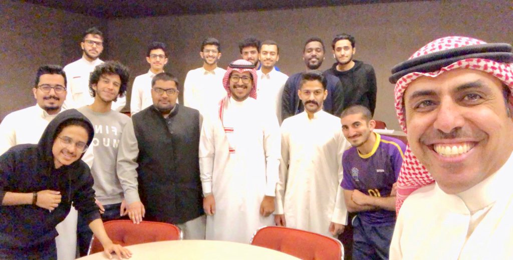 alshebil's tweet photo. شعور جميل لما احد طلابك الخريجين يحاضر لطلابك الأن.الاسبوع الماضي كان معانا العزيز @MohnnadAlghamdi
مدير التسويق الالكتروني في @OutFrame_SA
قدم لنا محاضرة عن التسويق الالكتروني والشبكات الإجتماعية. كانت محاضرة مفيدة لنا جميعاً. 
جميل أن يشارك خريجي الجامعات خبراتهم معانا
#kfupm https://t.co/BuPGy9reLC