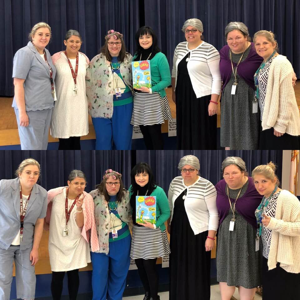 mcnalgl's tweet photo. Assistant Superintendent Denise Kelley visiting Waller on our 100th Day! https://t.co/qz7RpWiR1p
