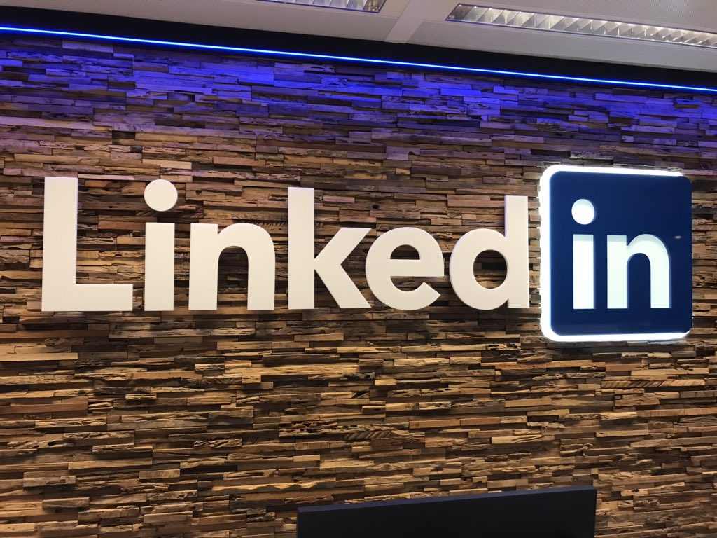 Op het kantoor van LinkedIn geweest om het te hebben over employer branding en career pages. Volg ons op linkedin.com/company/asseti… voor de laatste #vacatures #volkerwessels #werkenbijassetinsight