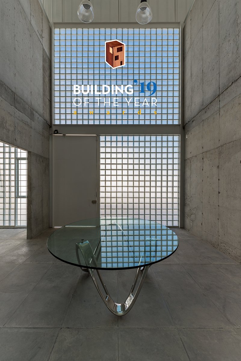 ebuenavida's tweet photo. Nuestro proyecto #NaveIndustrialRX fue seleccionado para competir por el premio #Buildingoftheyear2019 de @ArchDaily en la categoría #IndustrialArchitecture #AlvarezAbouchard #Arquitectura #Mexico #ArquietcturaMexicana https://t.co/8Fe6pj27PT