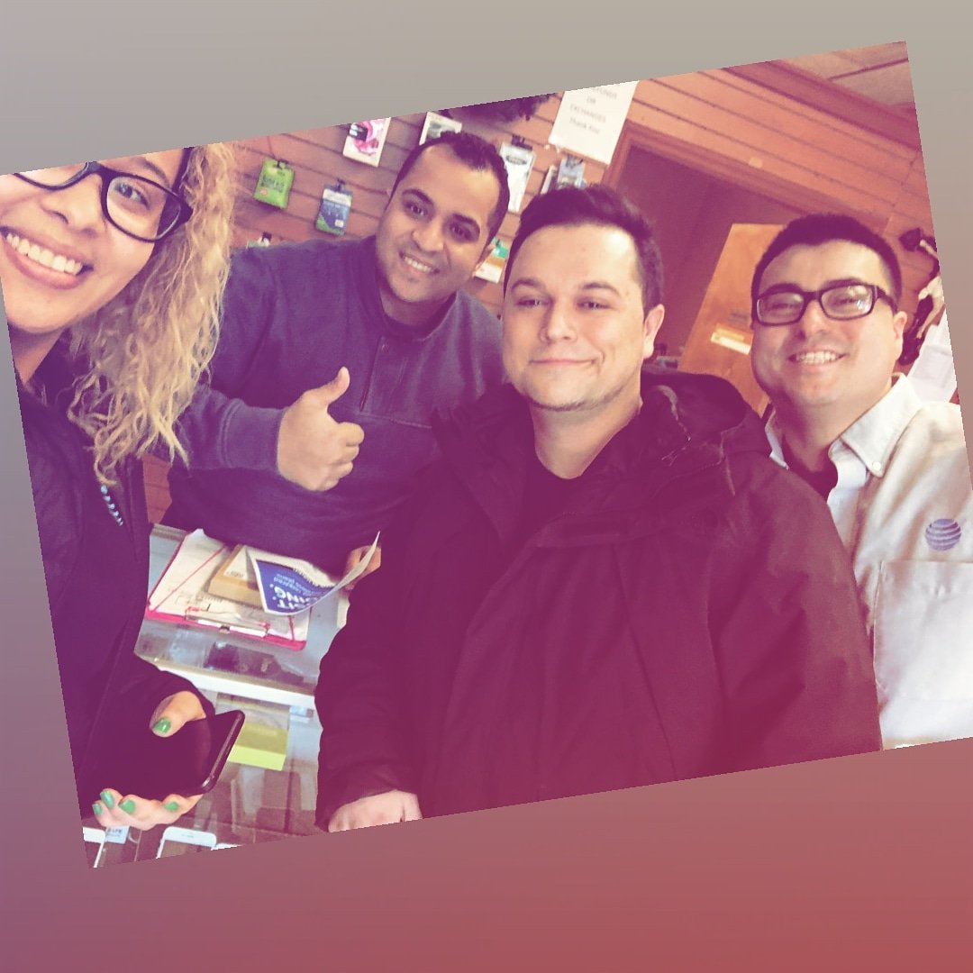forest_ave's tweet photo. Meeting our Local Businesses #Winlocal #Att #At&amp;t https://t.co/Fhc3gE0ZAu