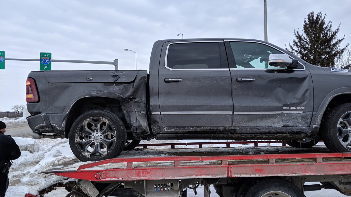 MarcusIowa's tweet image. Thanks to @DMPolice for their awesome assistance. I was out cold for over 10 minutes after a hit and run on Hwy 235. Airbags did not deploy on my brand new vehicle, but my head still hit the steering wheel and knocked me out. Hopefully they can catch them. Thank you DSM police!