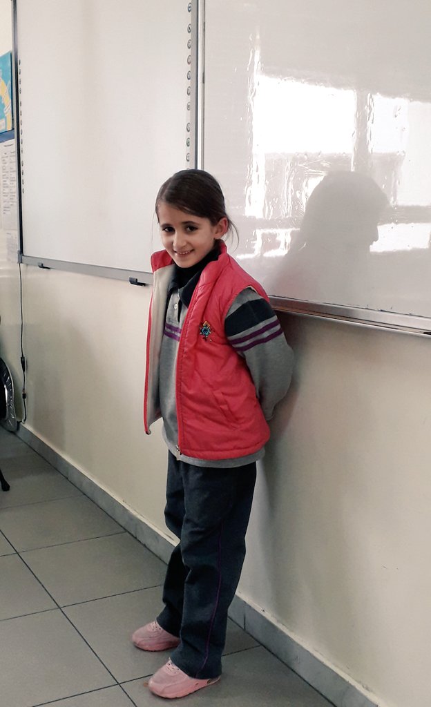 Samu7a_8's tweet photo. Everyday, we have a "SHOW &amp; TELL" section where students share whatever they have in mind; whether it's a joke, a riddle, a thing they made a home, or a role-play of a scene. Stay tuned for more❤❤
@DawhaHighSchool https://t.co/OzqeTL2NTj