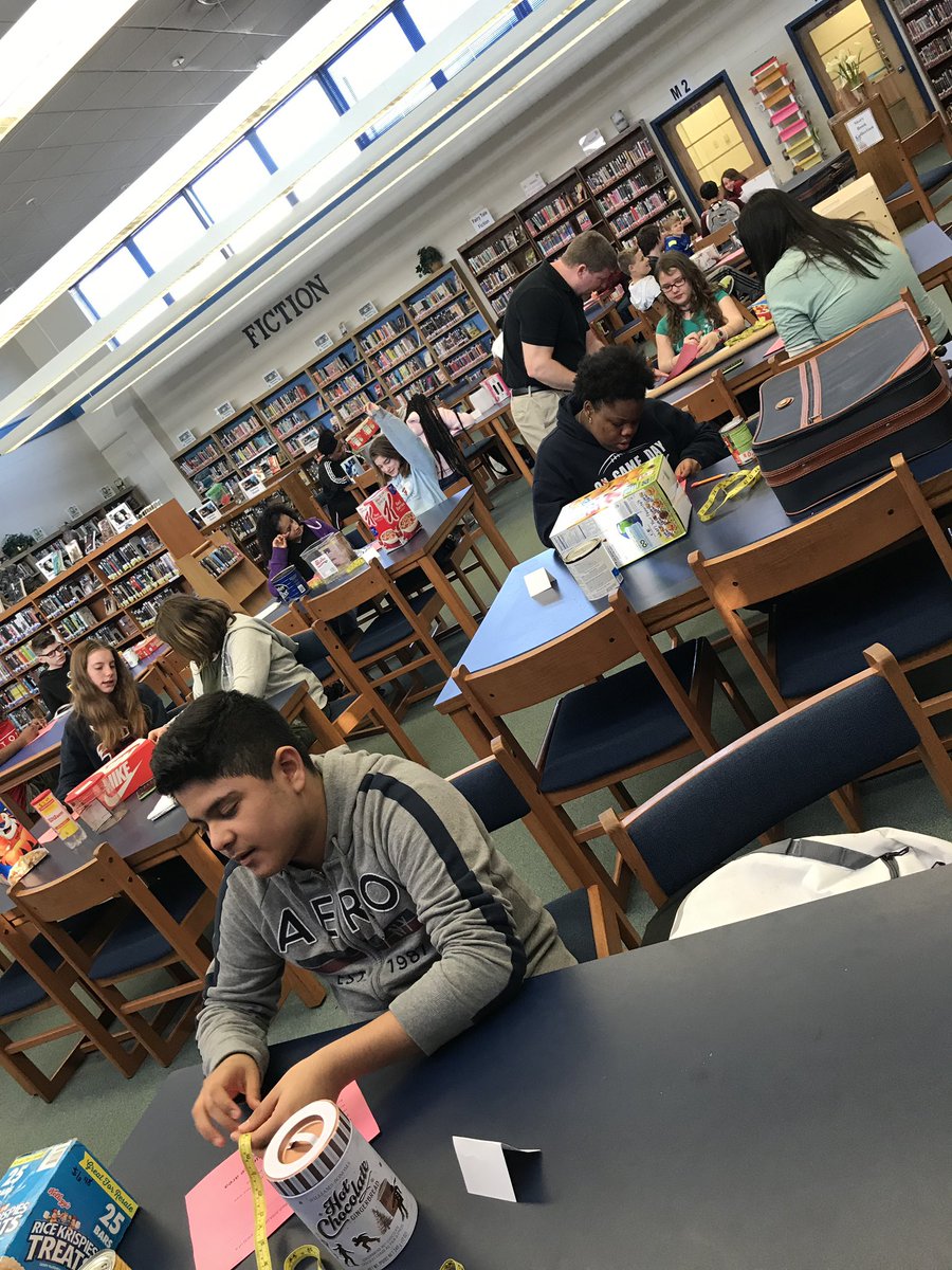 dmsdcps's tweet image. Mr Kaufman’s 7th Math students evaluate expressions, measure surface area and volume #MrKaufman #DMSlib #DMSgens #MUSTBESUCCESSFUL