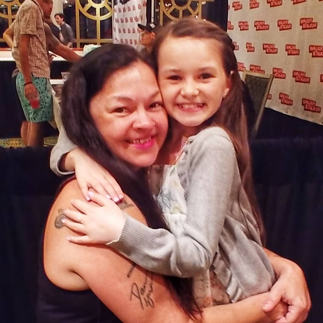 caileyfleming1's tweet photo. " She may be small but she's larger than life!!! @caileypresleyfleming @walkrstalkrcon #wscruise #walkerstalkercruise2019 #judithgrimes #littlerey " 

Via: melvee917 https://t.co/E4vp9L6HOx