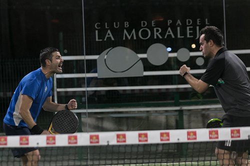 PlanetaPadel's tweet photo. El Circuito de Pádel Estrella Damm cuelga el cartel de “completo” en la 1ª prueba del año: https://t.co/BkqY4fNfnN #pádel #circuitopadelestrelladamm #circuitopadel #estrelladamm #padelmoraleja https://t.co/qSmRbLujYB