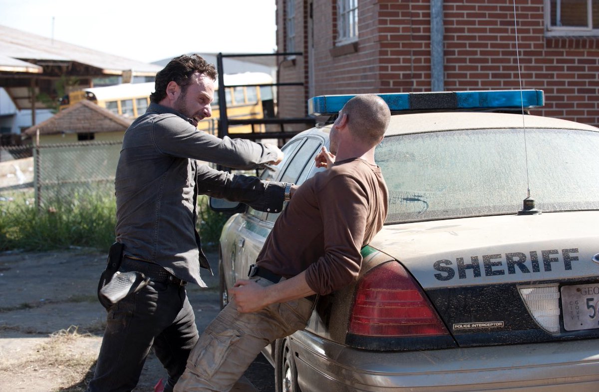FTWDFans's tweet photo. 7 years ago today, “18 Miles Out.” ❤️ #TheWalkingDead https://t.co/uY0P1hJoTk